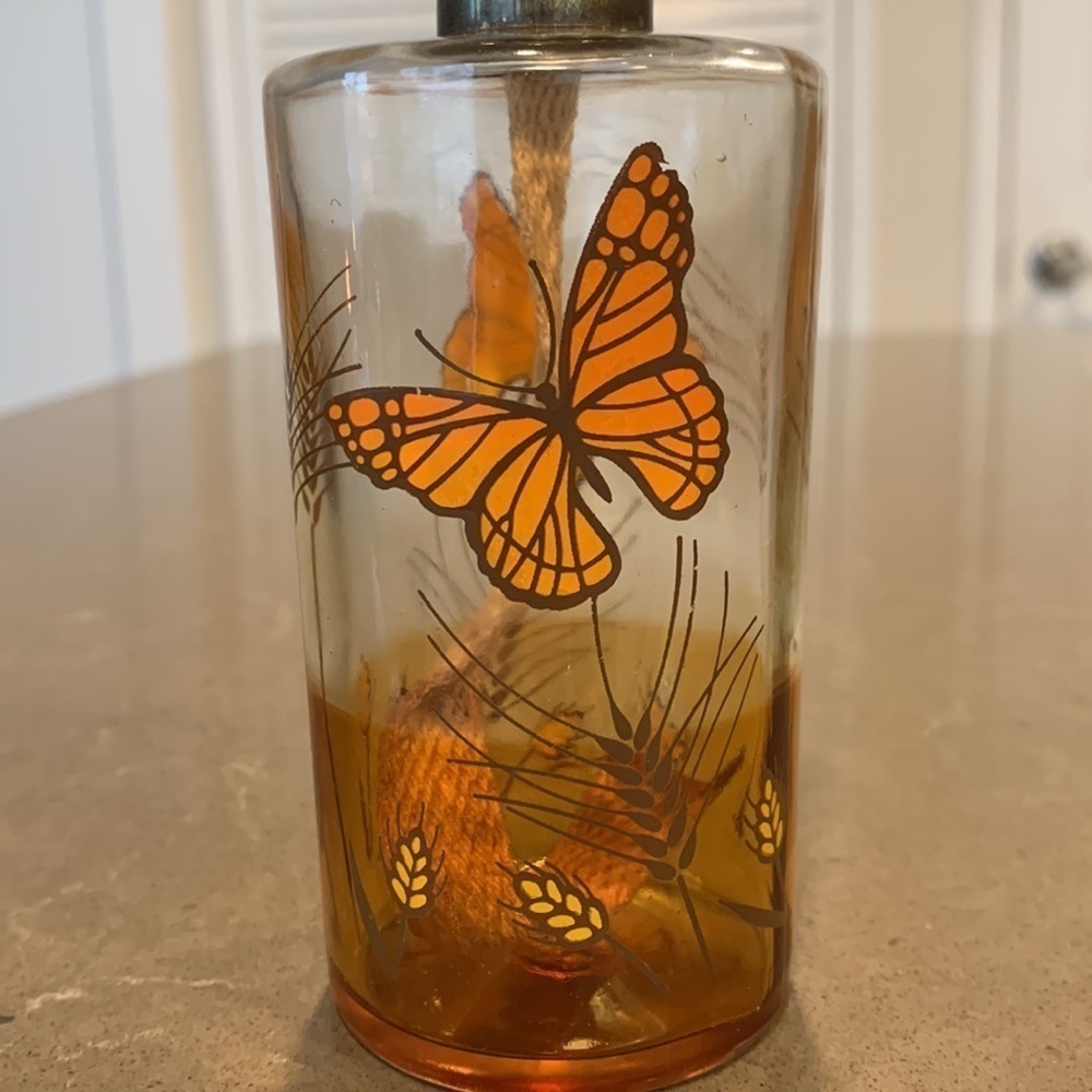 Vtg Lamplight Farms Glass Butterfly Oil Lamp 10” - Picture 8 of 10